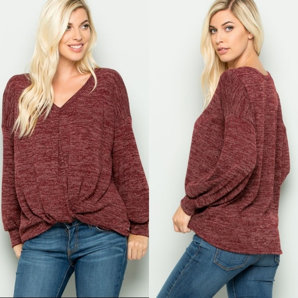 Tops - BOGO FREE! Twist front puff sleeve top